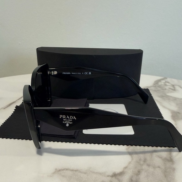 Prada Black Cat-Eye Sunglasses - Picture 4 of 8